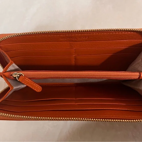 Michael Kors Jet Set Orange Leather Zip Around Wallet - Picture 6 of 7